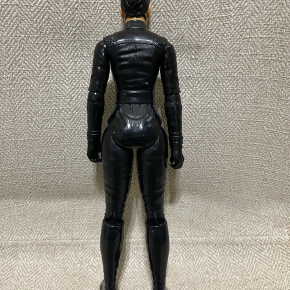 Selina Kyle 12” action figure - Picture 2 of 2